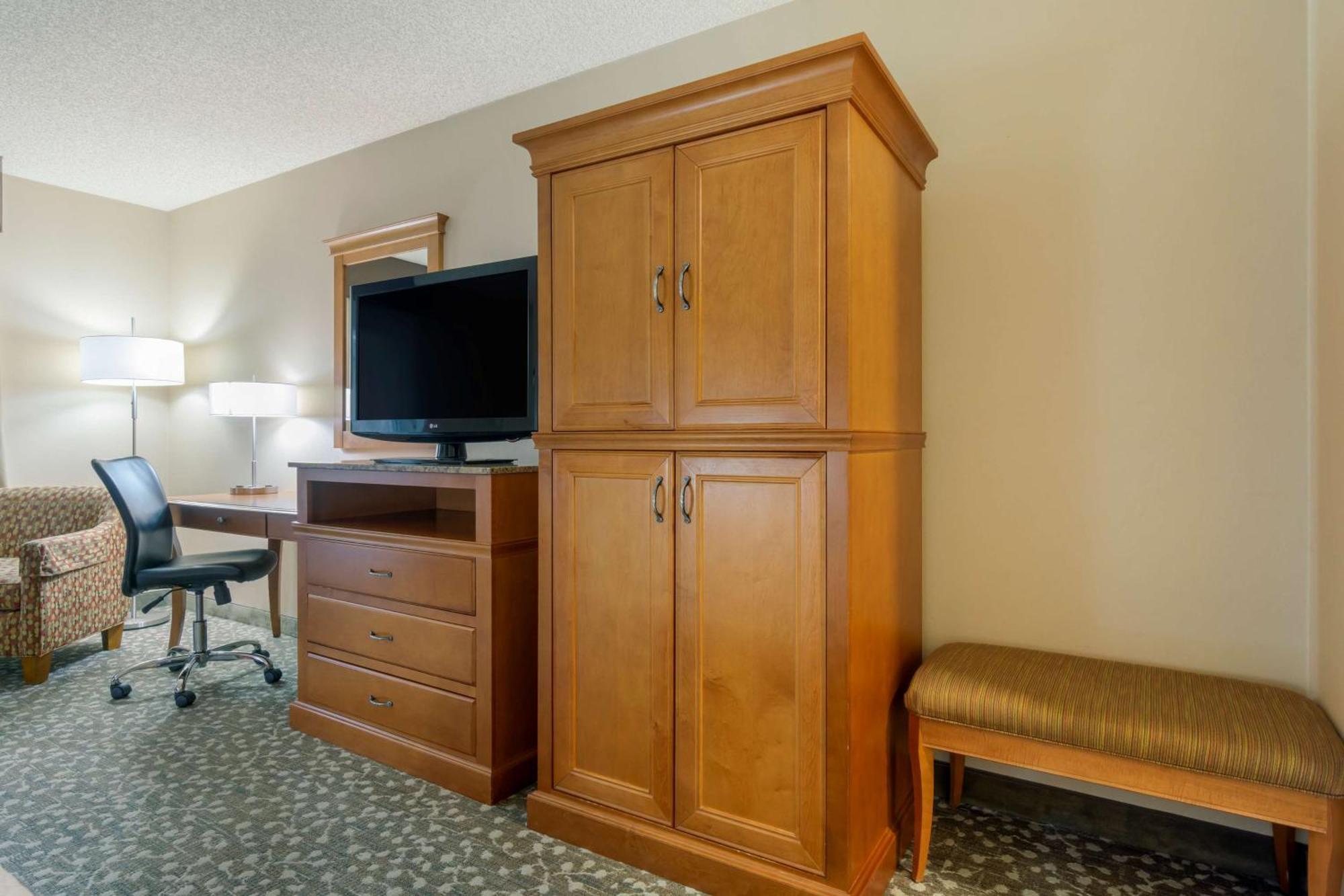 Best Western Plus Oak Harbor Hotel And Conference Center Eksteriør billede